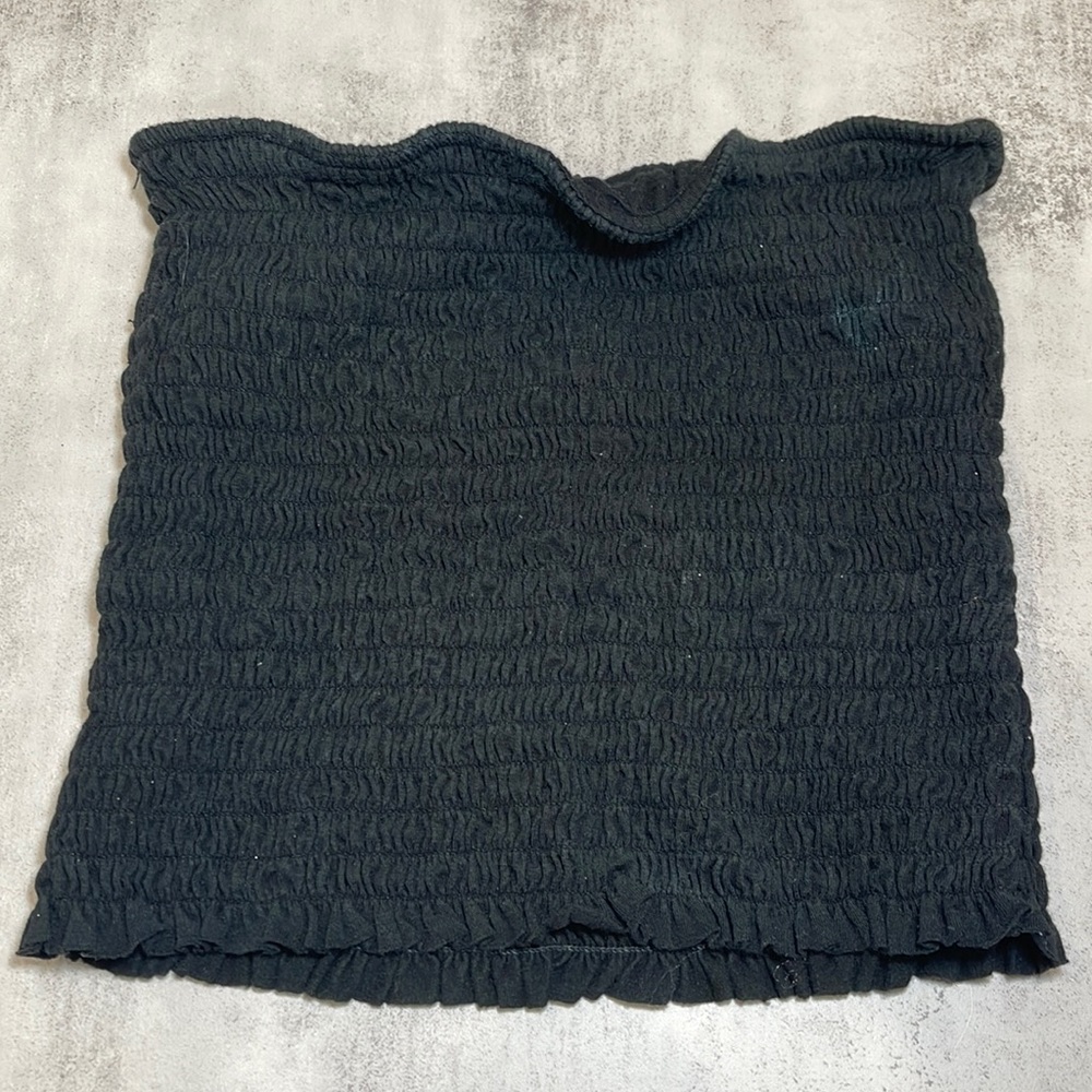 Brandy Melville smocked tube top